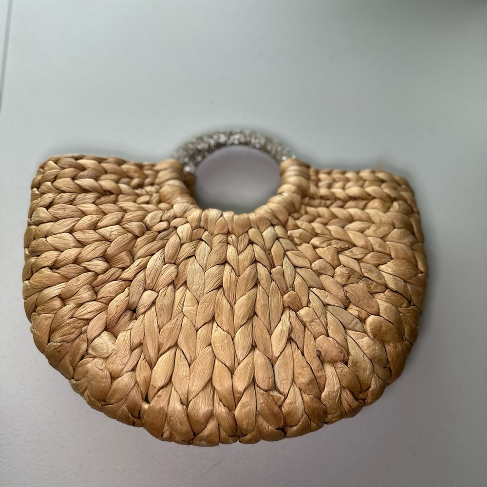 Elegant Tan Woven Handbag